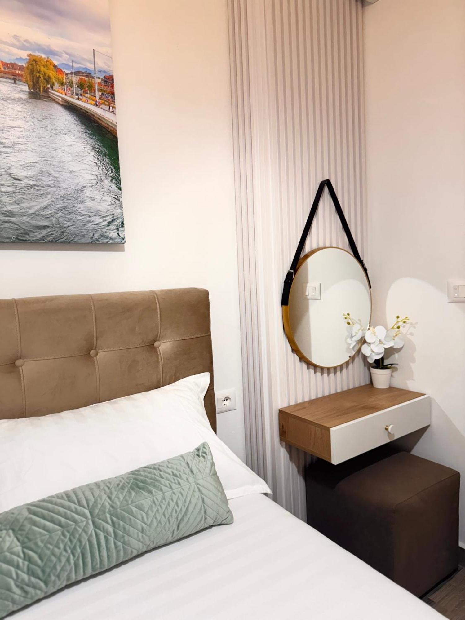 Elite Apartments Durrës Buitenkant foto
